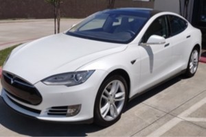 McAfee met une Tesla  l'preuve de l'adversarial machine learning