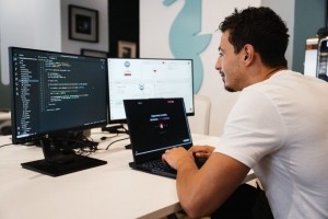 L'cole de code Holberton s'installe  Dijon, Frjus et Rennes