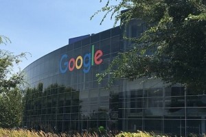 Google change de cap, ouvrant la porte aux armes et  la surveillance via l'IA