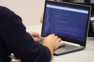 L'IA et les pressions conomiques remodlent les emplois IT